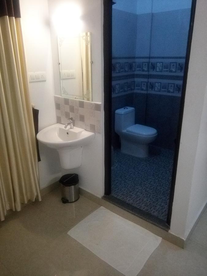Hotel Ebenezer Plaza Nedumbassery Esterno foto
